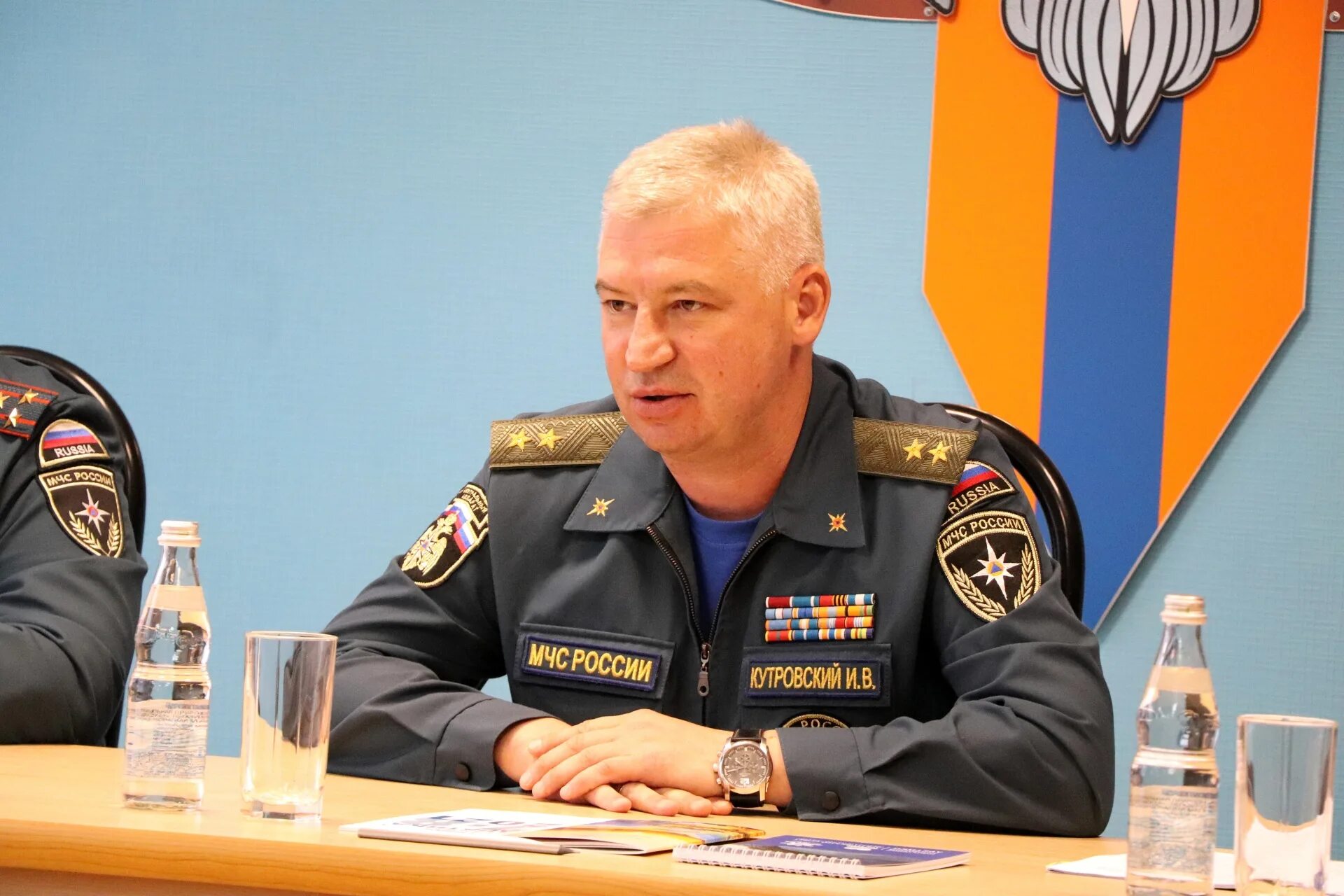 Генерал лейтенант Кутровский. Кутровский МЧС России директор департамента.