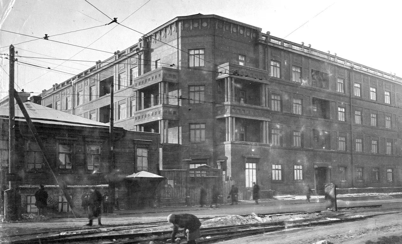В каком году построен дом по адресу