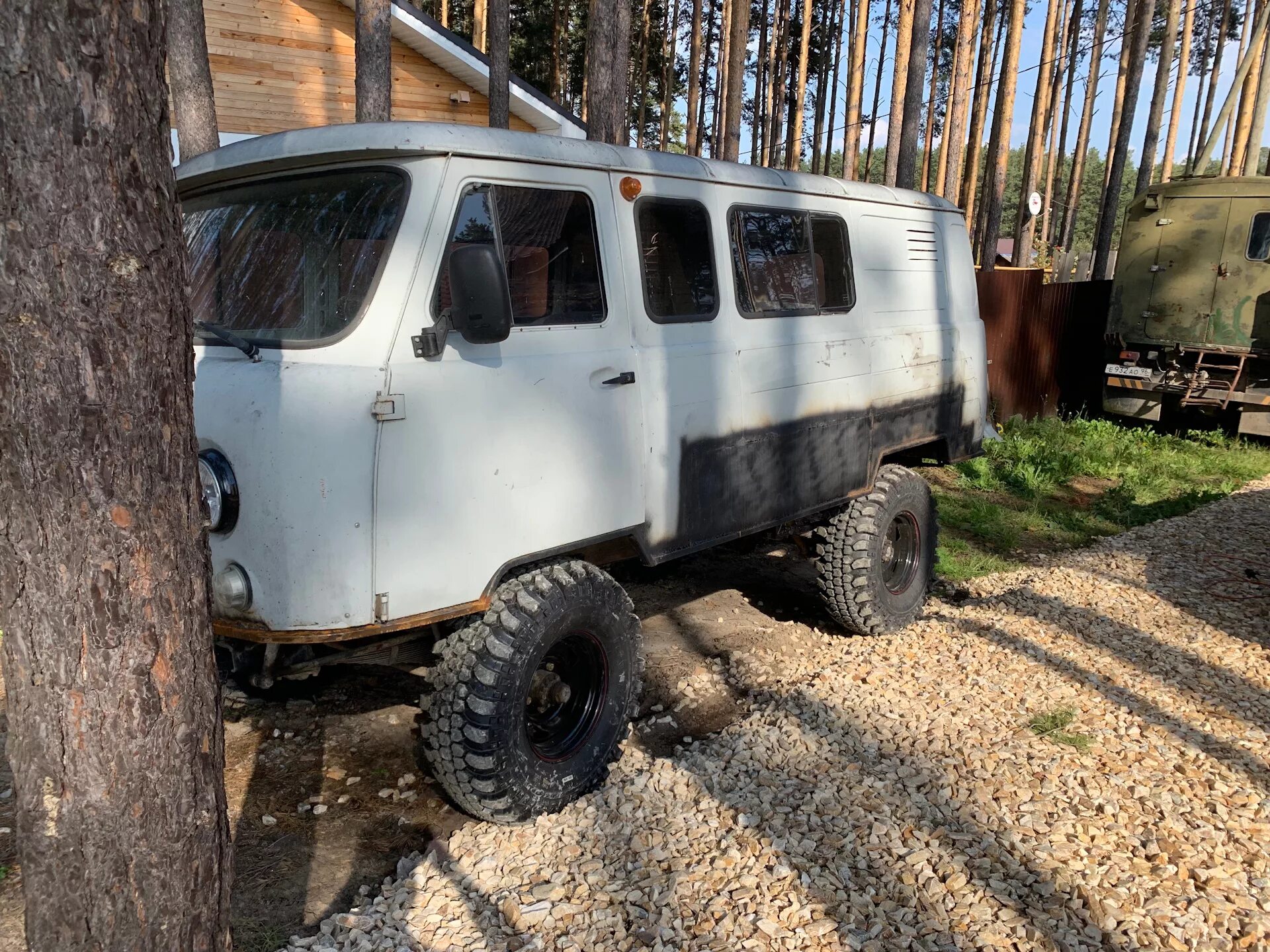 Уаз 2206 33 колеса. Буханка сафари. Буханка на 33 форвард сафари. Forward safari 500 на уаз буханка. Сафари 510 на уаз.