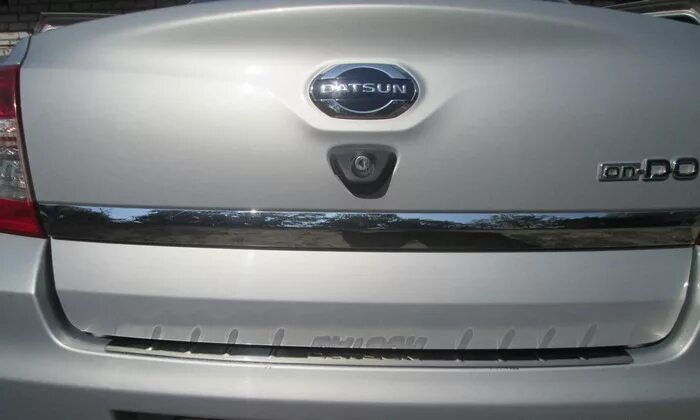 Datsun mido 2014 хром решетки радиатора. Решетка радиатора datsun on-do. Накладка бампера датсун он -до. Накладка на бампер датсун он до. Накладка на багажник датсун.
