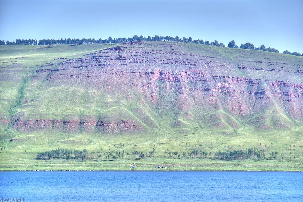 Озеро Учум с горы. Учум Красноярский край. Озеро Учум Хакасия. Учум Ужурский район.