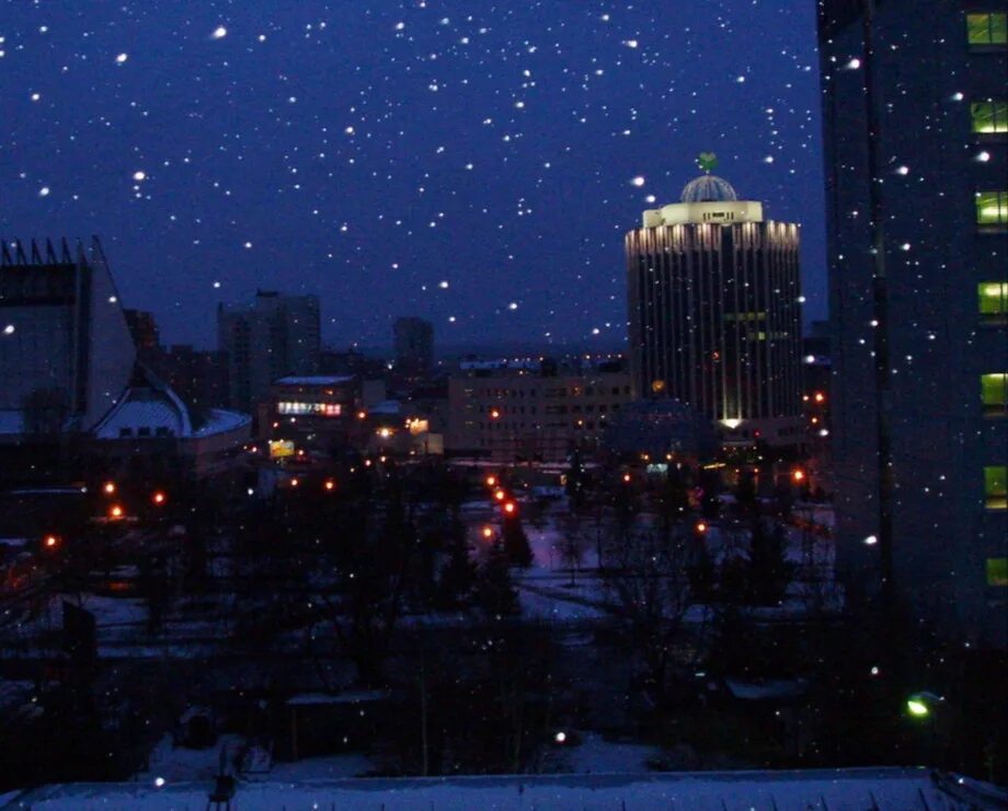 Вечер через 10. Ночное небо в городе. Ночь над городом. Звезды над городом. Ночное небо Москвы.