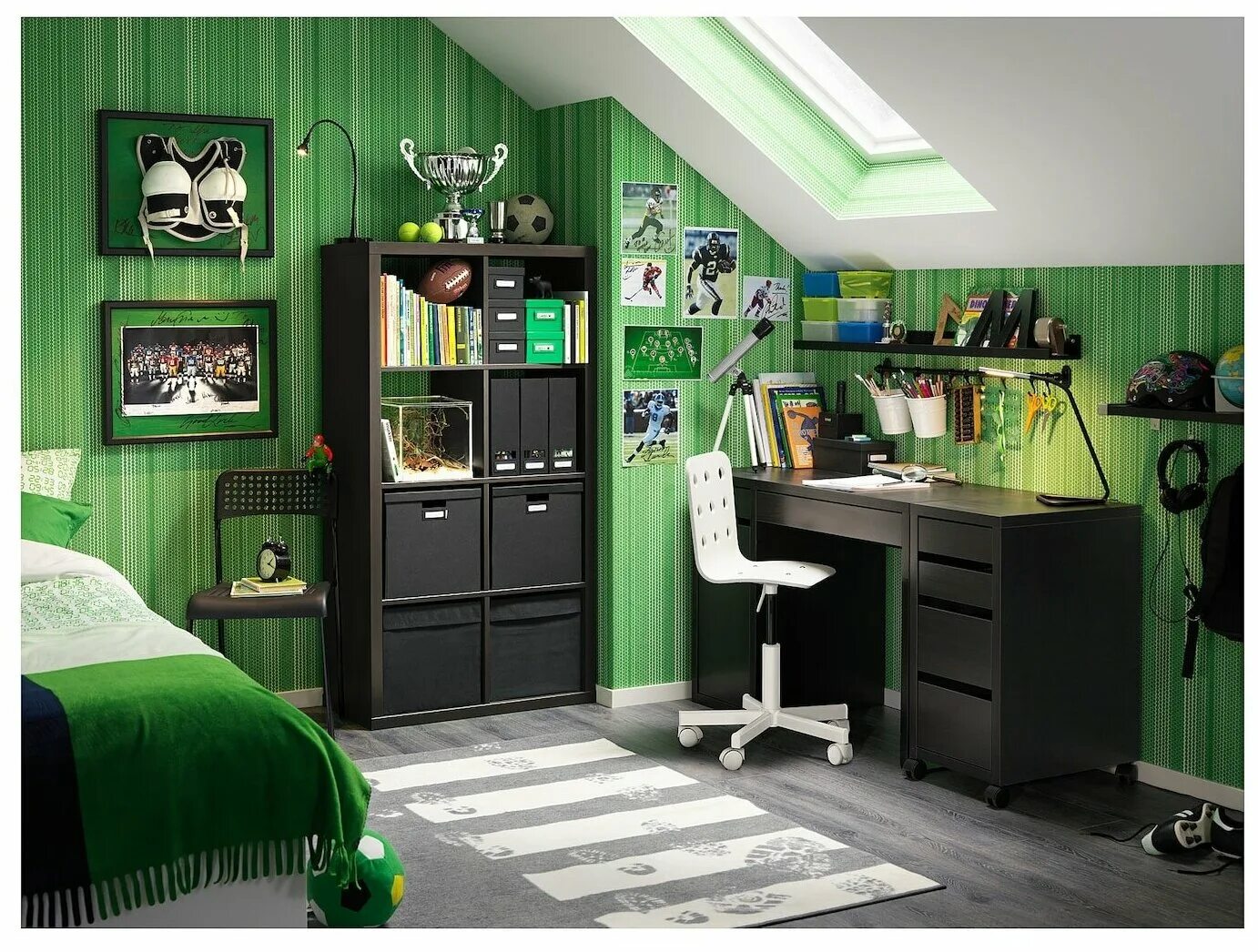 оранжевая детская комната. описание комнаты подростка. комната для подростка мальчика 3х4. описание комнаты подростка. спальная комната для описания.