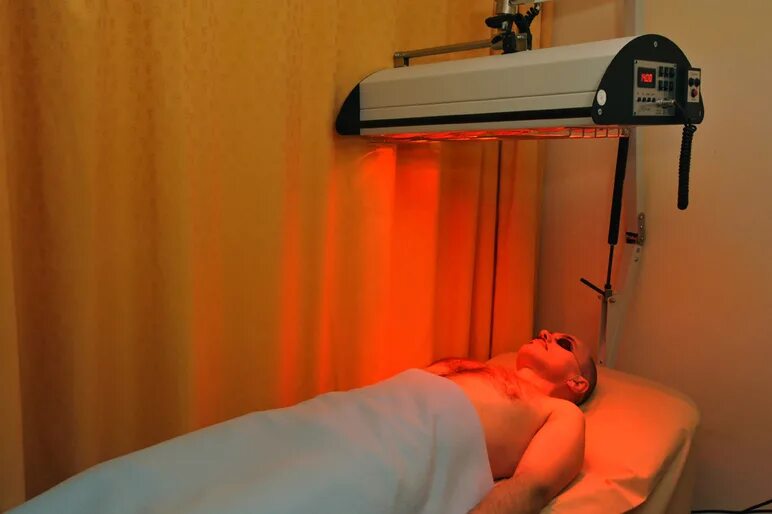 Физиотерапия излучение. Длинноволновое уфо терапия. Биоптрон аппарат физиотерапии приборы. Инфракрасная магнито лазерная терапия. Фототерапия уфо.