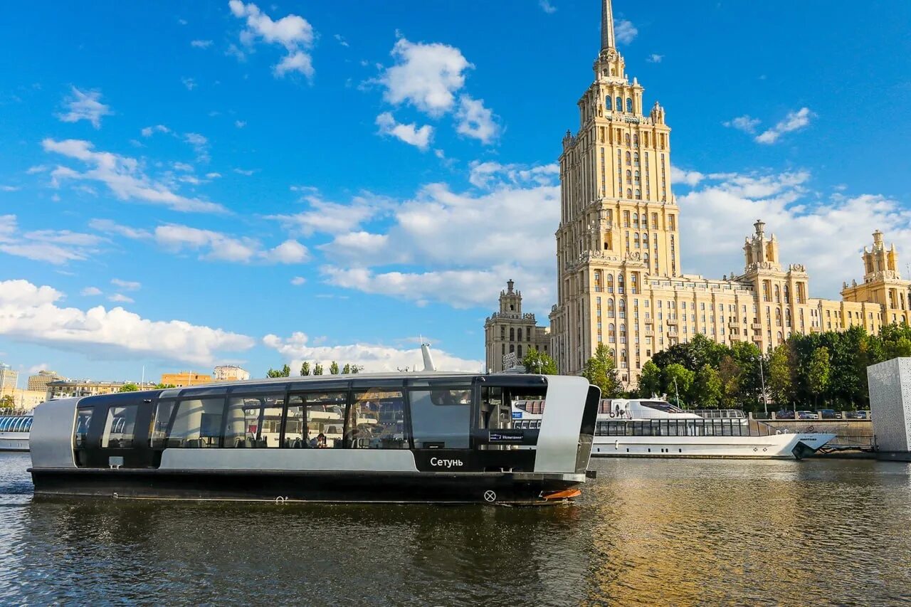 Новые речные трамваи в Москве 2023. Речной трамвайчик в Москве. Захарково Речной трамвайчик. Сердце столицы Речной трамвайчик.