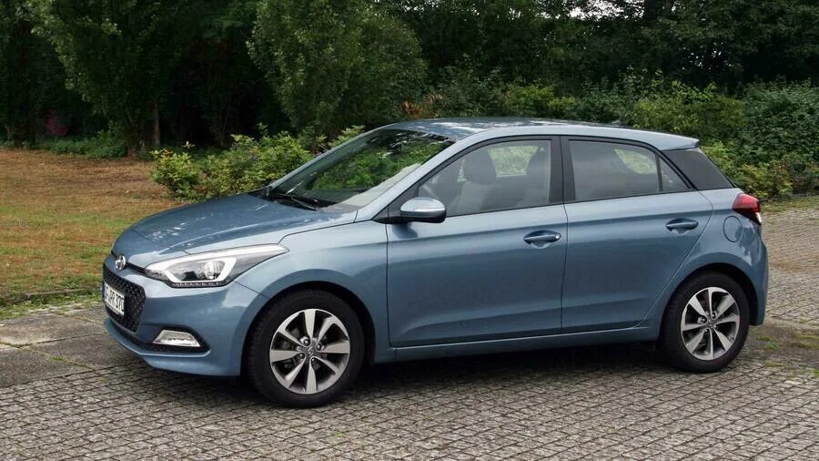 Hyundai i20 2023. Hyundai i20 Hybrid. Hyundai i20 голубой. Hyundai i20 2019. Hyundai i20 купить