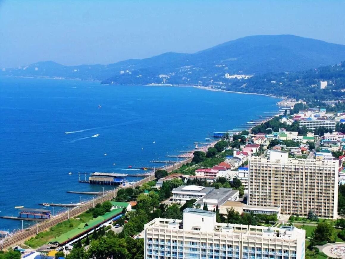 жд вокзал адлер вид сверху. сочи и адлер. имеретинка адлер. город сочи адлер. россия адлер, сочи, краснодарский край.