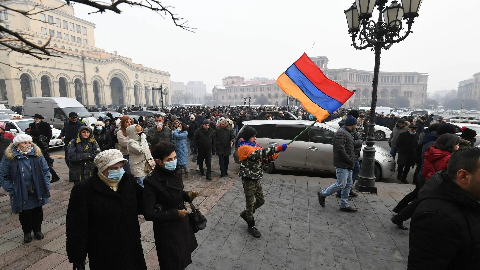 Революция в Армении 2018. Митинг в Армении 2018. Митинг Ереван 2018. Пашинян в Ереване площадь Республики. Очередь в ереване