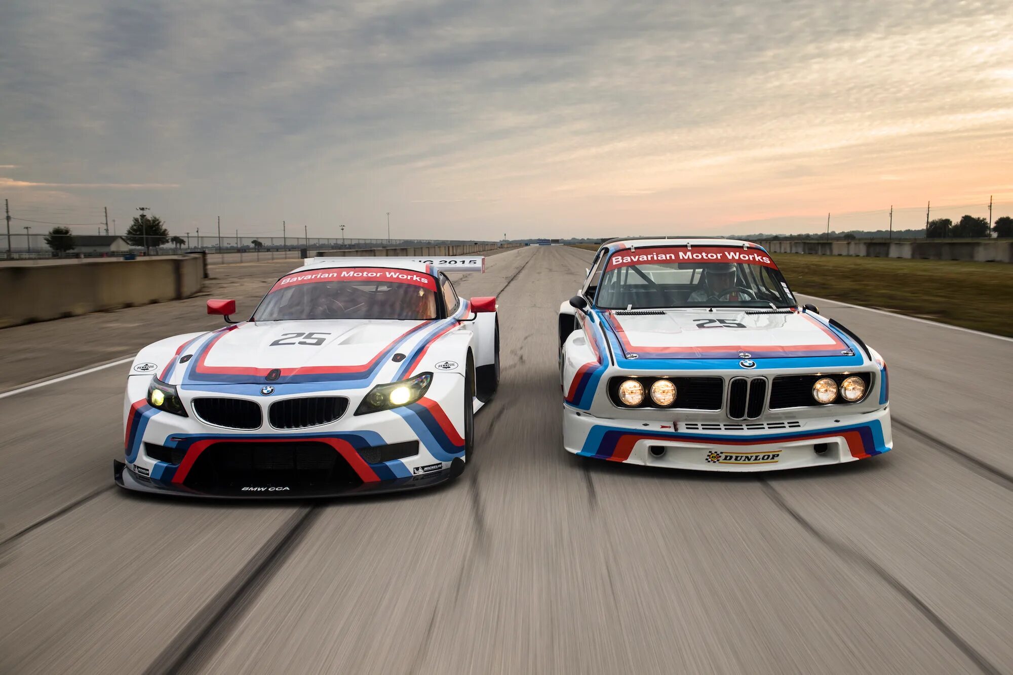 Two car 6. БМВ 3.0 CSL. BMW 3.0 CSL Race car. BMW CSL 3.0 1975. BMW e9.