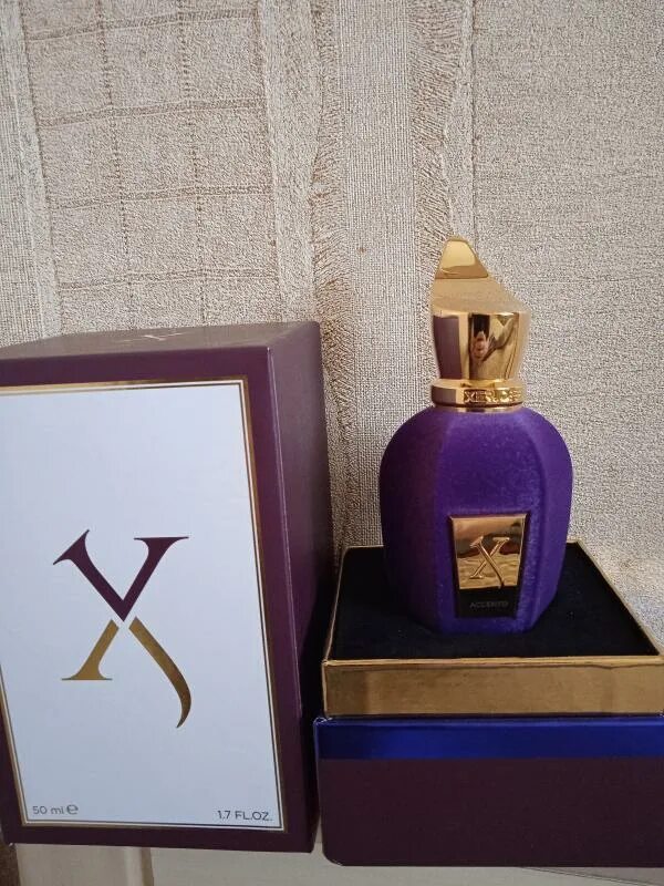 Xerjoff accento. Xerjoff Purple Accento EDP 100ml. Xerjoff зеленый флакон. Xerjoff Symphonium. Диффузор Xerjoff.