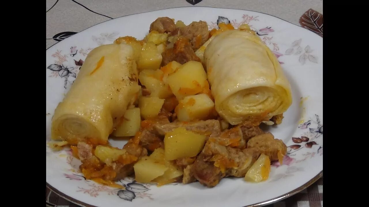 Картошка с тестом и мясом как называется