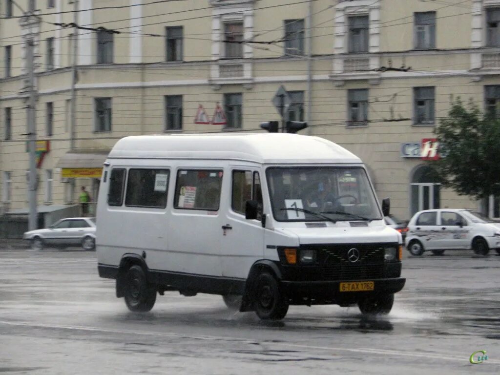 Маршрутки Могилев. Могилевский автобус. Могилев Мерседес автобус. Маршрутка 15. Маршрутные такси могилева