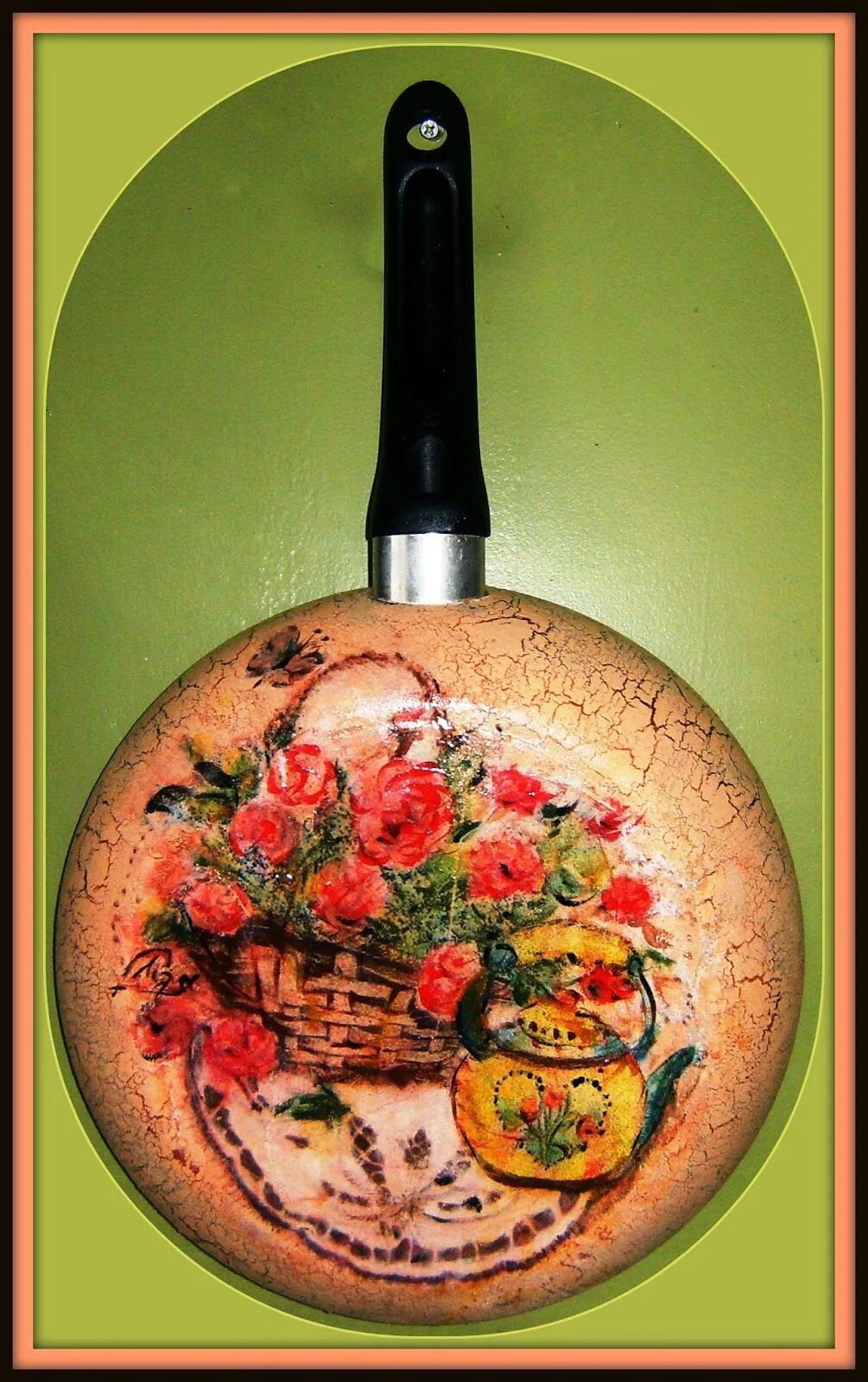 часы настенные сковорода. расписные сковородки. самоделки из старых сковородок. поделки из старой сковороды. старая сковорода идеи.