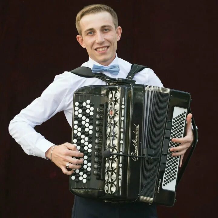 Баянист сергей войтенко. Рамиль рахимов казань. Рустем рахматуллин баянист. Баянист сергей филиппов. Блоггер баянист.