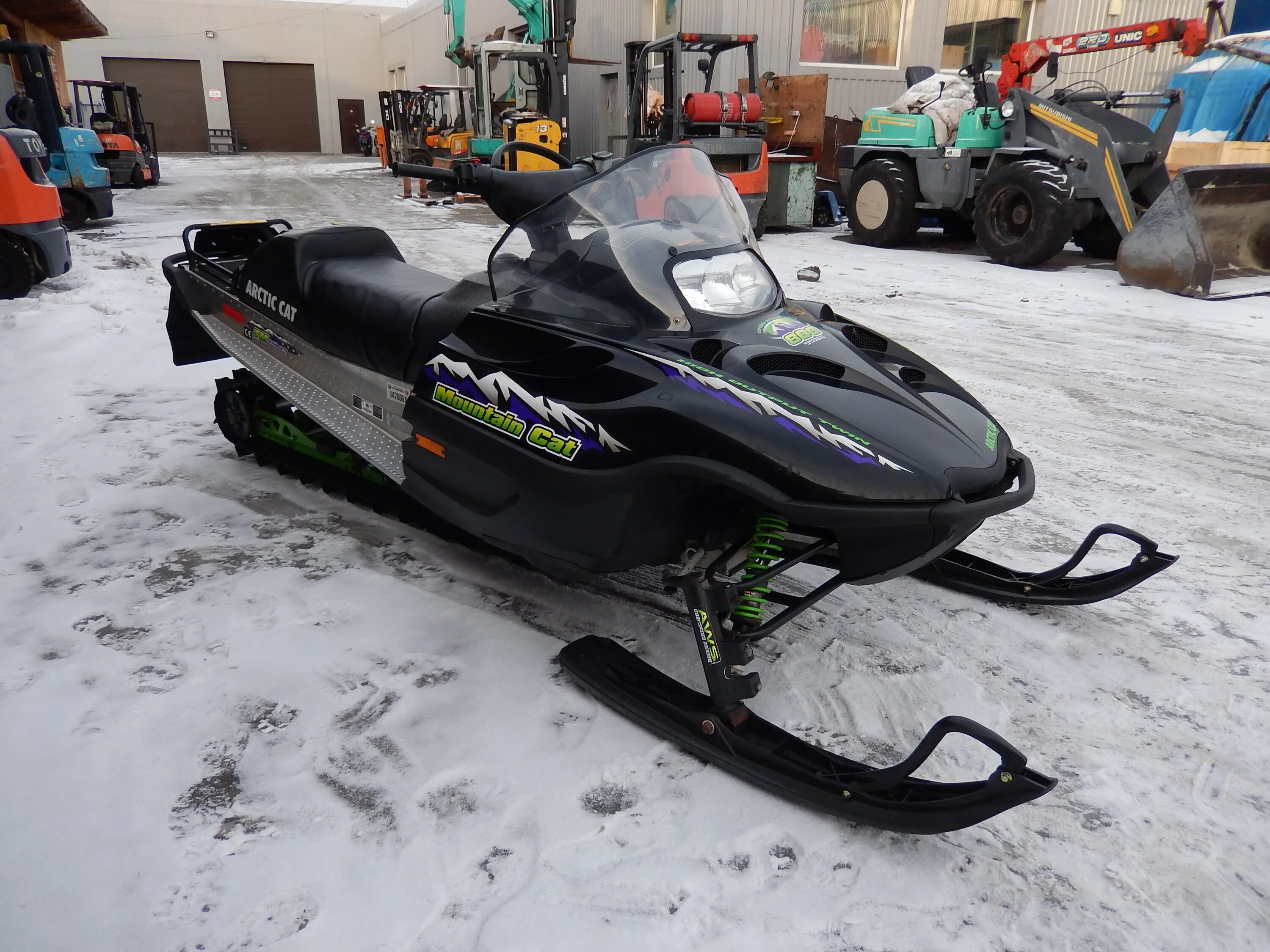 Купить снегоход arctic. Arctic Cat 570 XT. Арктик кет Биркет 570 ХТ. Снегоход Bearcat 570 XT. Arctic Cat 800.