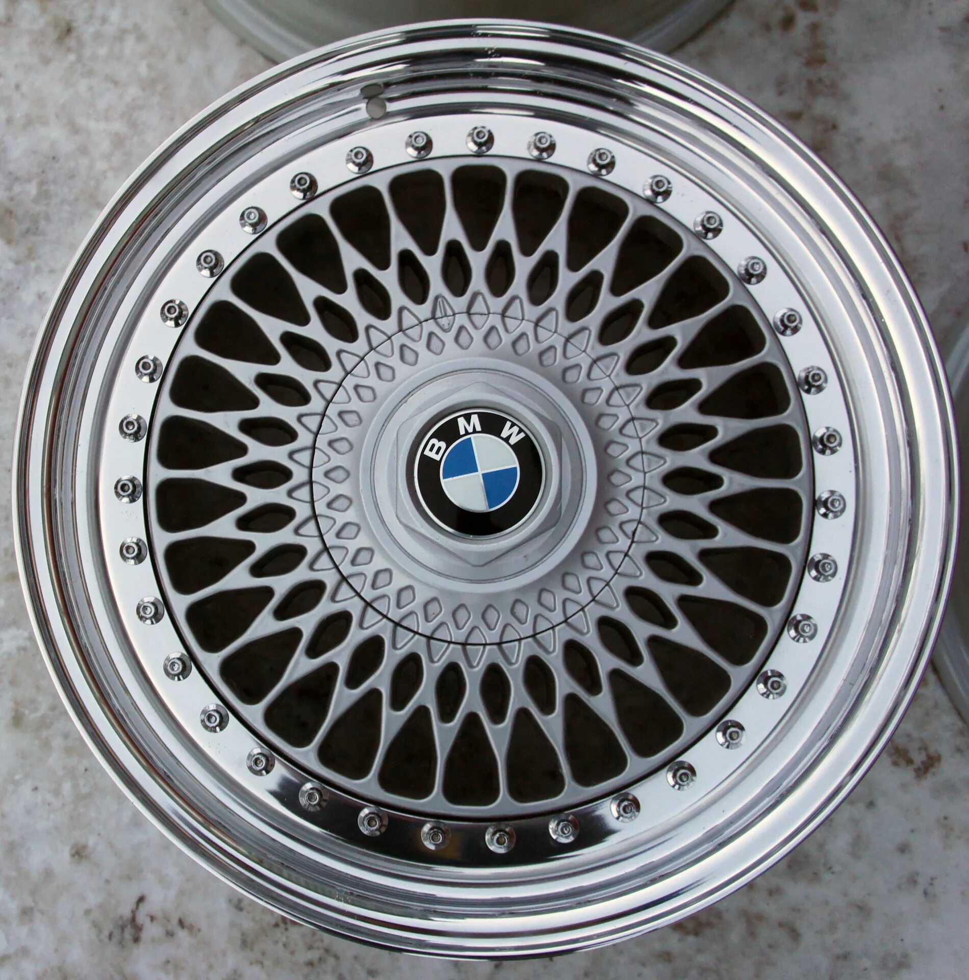 Диски bbs r17. Bmw e36 oz futura. Штамповки на ленд крузер 105. Диски oz racing futura. Диски bbs rs r16 4x100.