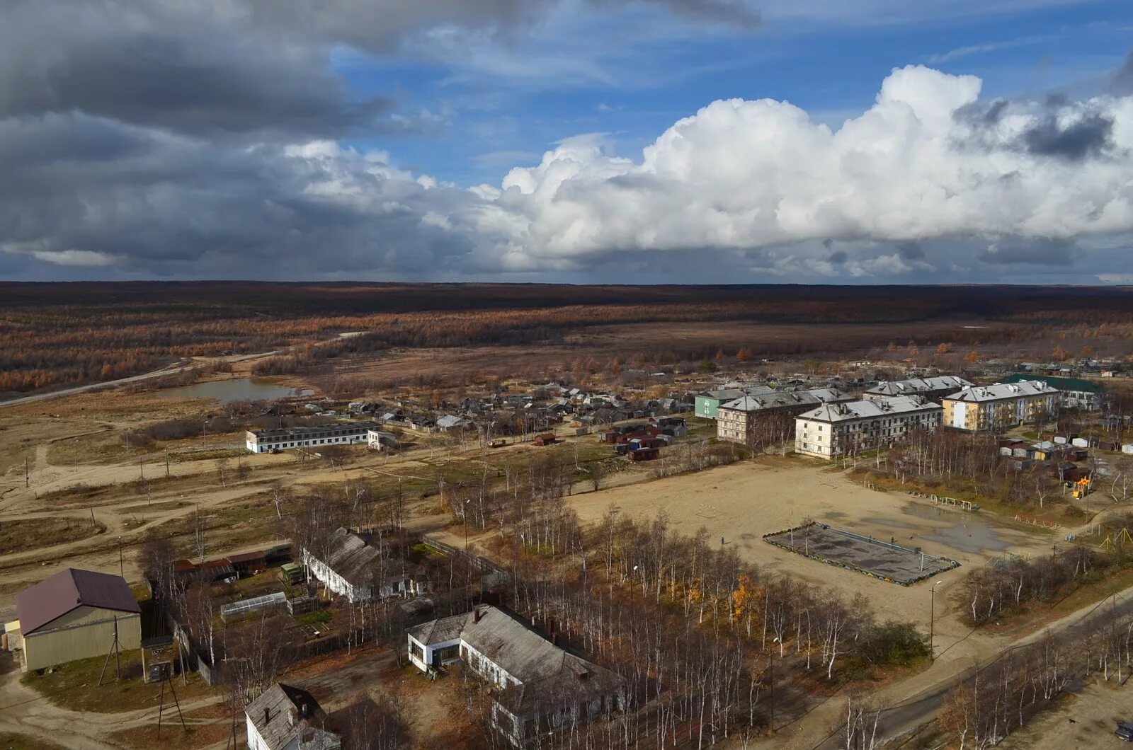 Погода село поселки. Поселок Тунгор Сахалинская область. Поселок Тунгор Сахалинская область Охинский район. Поселок Восточный Охинский район. Школа Тунгор Охинский район.