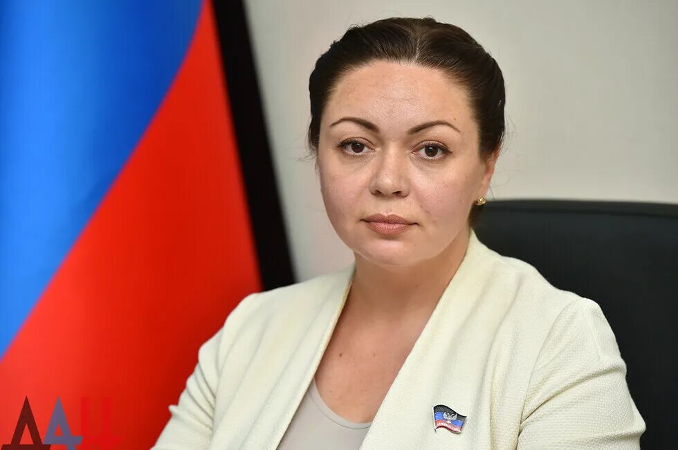 Депутаты днр. Шишкина депутат днр. депутат днр. депутат народного совета днр елена шишкина. елена шишкина днр.