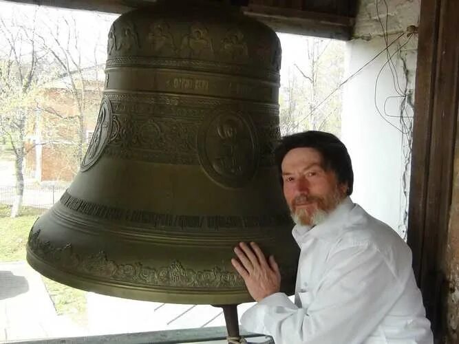 Звонарь константин. Звонари москвы. Шехтель звонница. Дмитрий косоплечев. Колокольный звон борисоглебский монастырь дмитров.