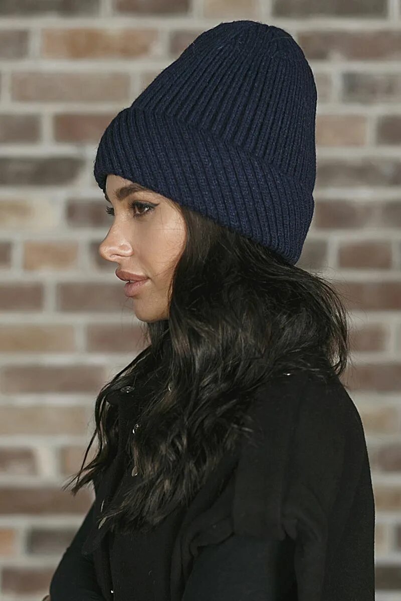 Шапка вязаная черная. Шапка вязаная черная. Шапка вязаная цвет черный. Вяжем шапку черную. Шапка бини черная женская.