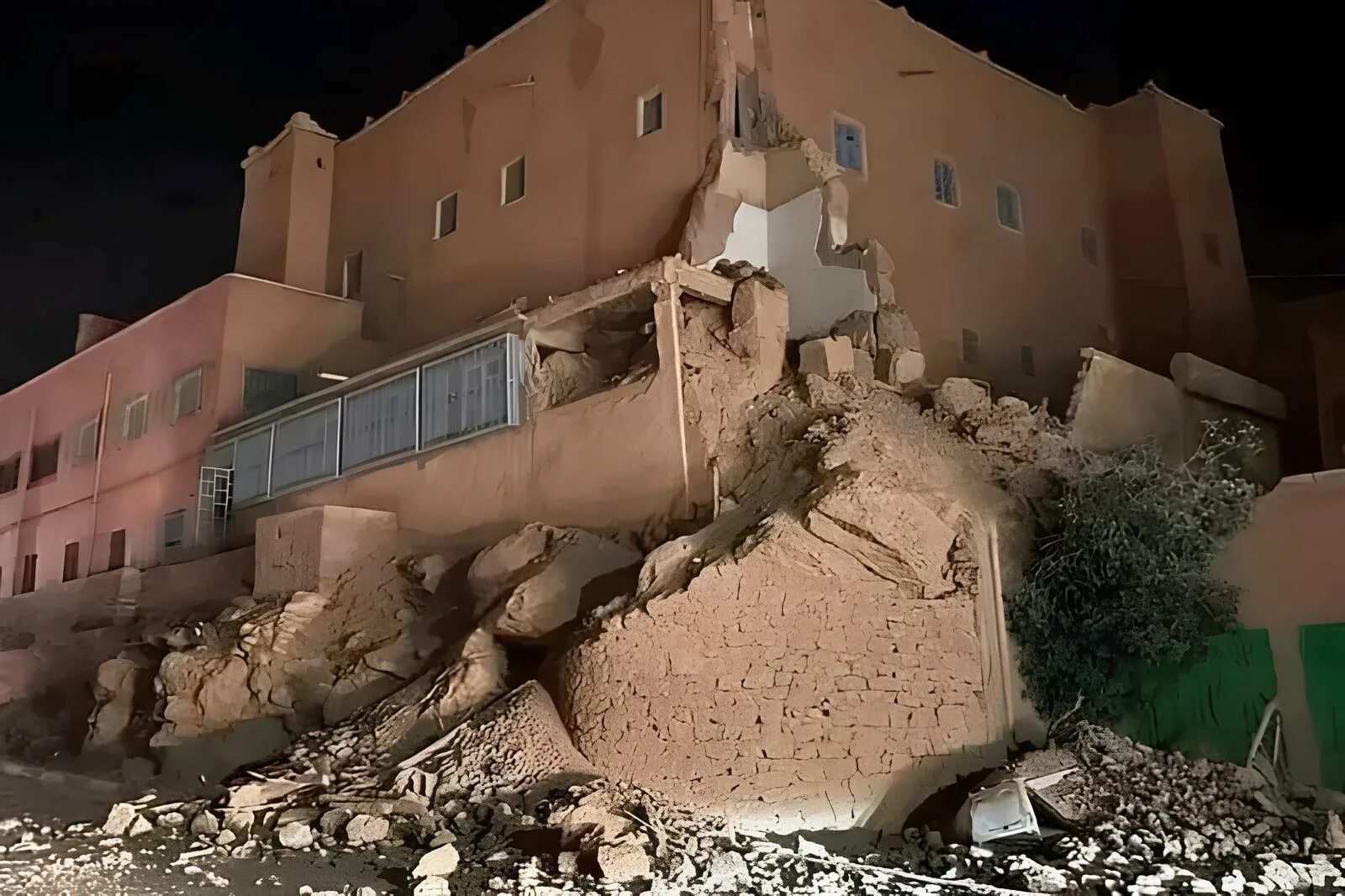 Землетрясение 2024 23 января. Землетрясение в Марокко 2023. Землетрясение в Марокко 2023 года. Самые страшные землетрясения.