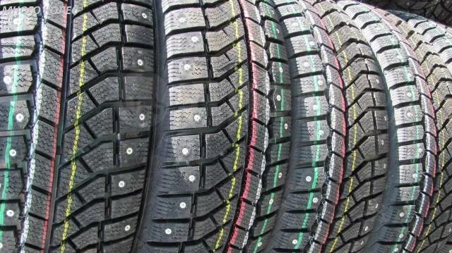 Viatti nordico v 522 купить. Viatti 522. Viatti Brina Nordico (v-522). Viatti 175/70r13 v-522 ошип.. Шина 185/70 r14 Viatti v-522 шип.