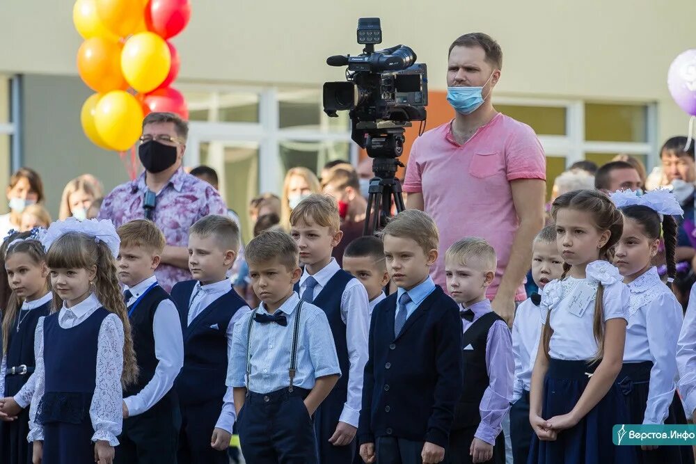 Верстов инфо магнитогорск школьники учатся ли сегодня. Учителя 25 школы магнитогорск. школа 37 магнитогорск. верстов школа в магнитогорске. учителя 25 школы магнитогорск в 2025.