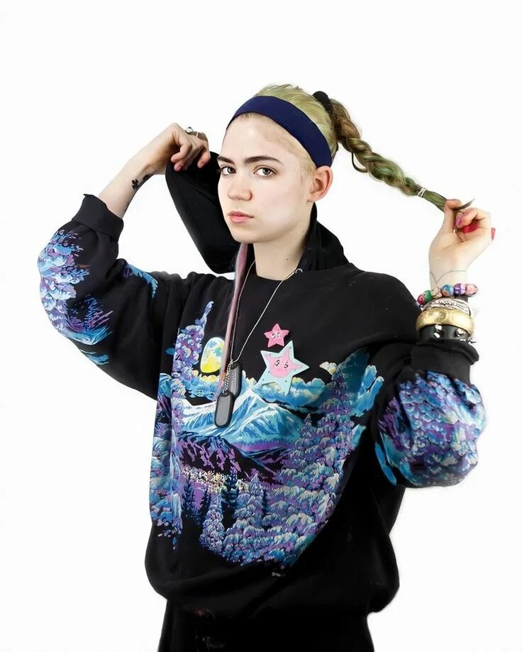 Граймс 2022. Grimes группа. Канадская певица граймс. Клэр эли́с буше́. Включи гримс.