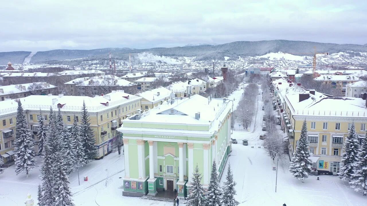 Часы белорецк. Площадь Металлургов Белорецк. Белорецк города Башкортостана. Кинотеатр Металлург Белорецк. Площадь город Белорецк.