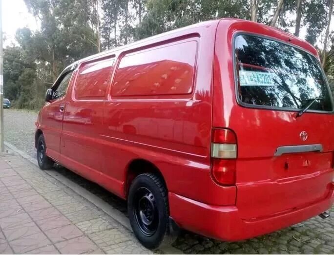 Toyota dolphin van. В. Тойота дельфин фото. Тойота хайс high roof. Тойота хайс 2000 года.