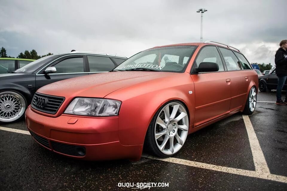 Audi a4 b5 зеленая. Ауди а6 с5 бирюзовая. Audi a4 b5 blue. Audi a6 c5 1998. Ауди а6 с6 красная.