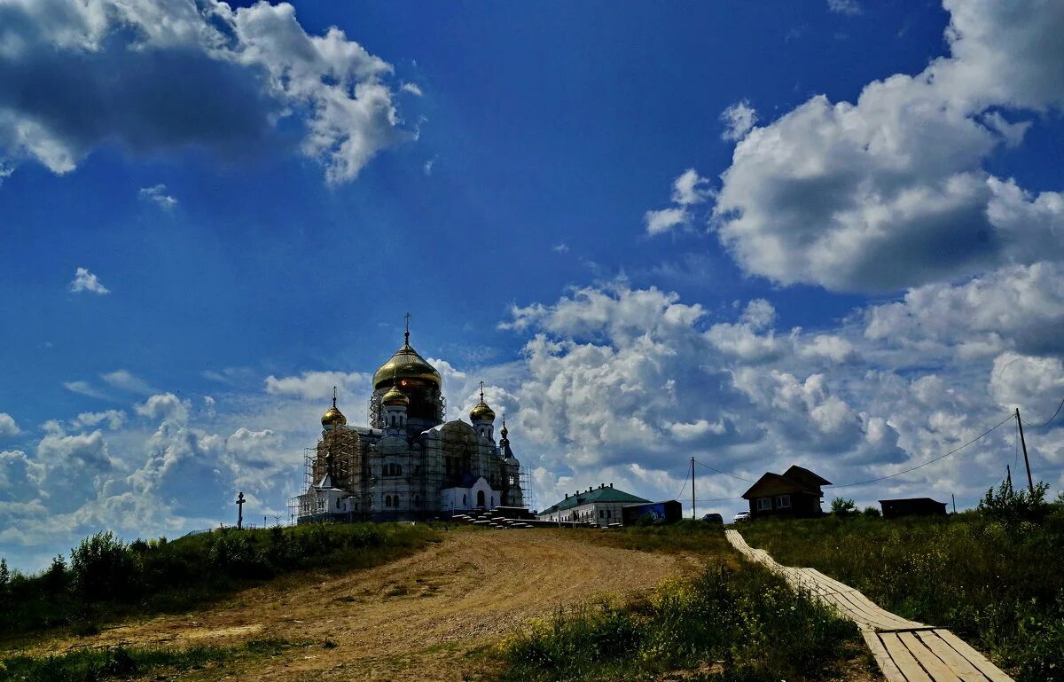 Деревня белая гора пермский край. Белая гора воскресенск. Погода в белогорье пермский край. Дон белогорье воронежская. Белогорский монастырь кунгур.