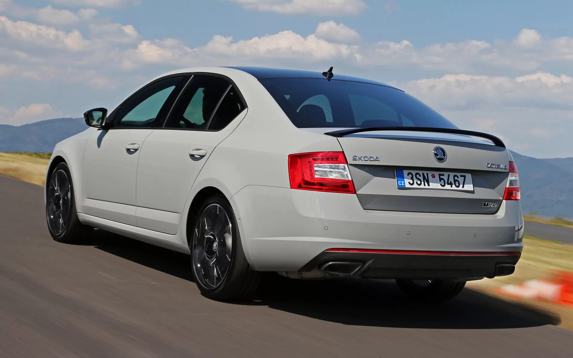 Skoda octavia rs 2015. Skoda Octavia RS 2016. Octavia RS 230.