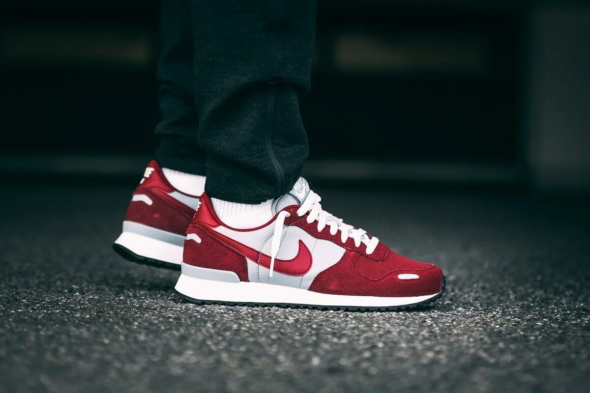 Nike Air Vortex Red. Найк айр VRTX. Найк кроссовки Retro. Nike Air sup. Кроссовки найк ретро