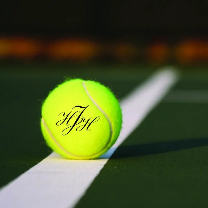 You can play tennis your. Tennis Ball одежда. Мяч для тенниса. Фотообои теннис. Теннис лайф мячи.