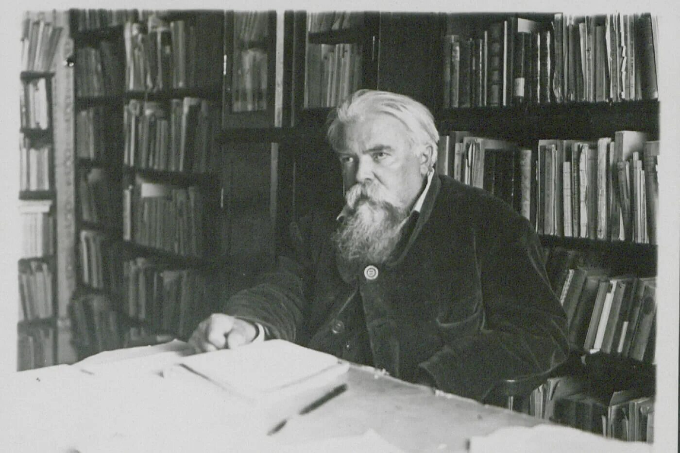 Книговед