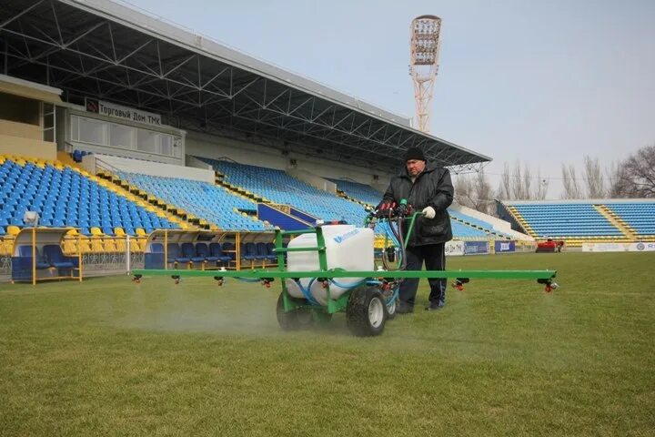 Стадион Олимп-2 Ростов-на-Дону. Газон стадиона Ростов. Lawn Stadium. Сотрудники стадиона