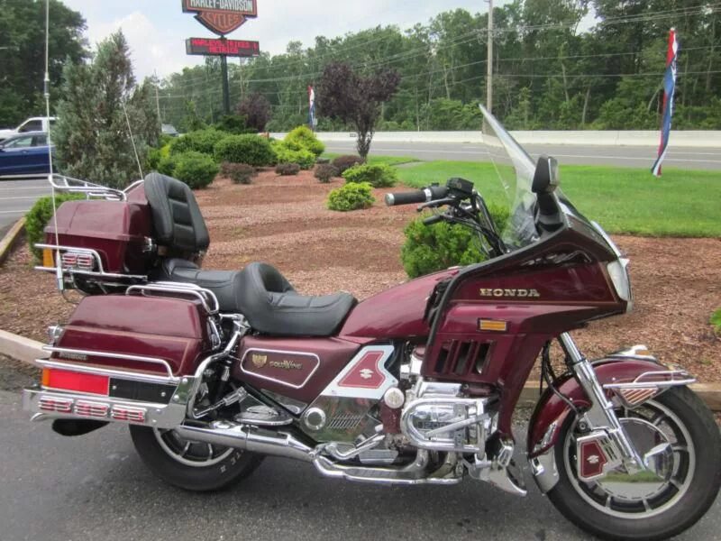 Honda gold 1200. Honda gl1200. Honda gl1200 gold wing. Хонда голд 1200. Хонда голд 1200.