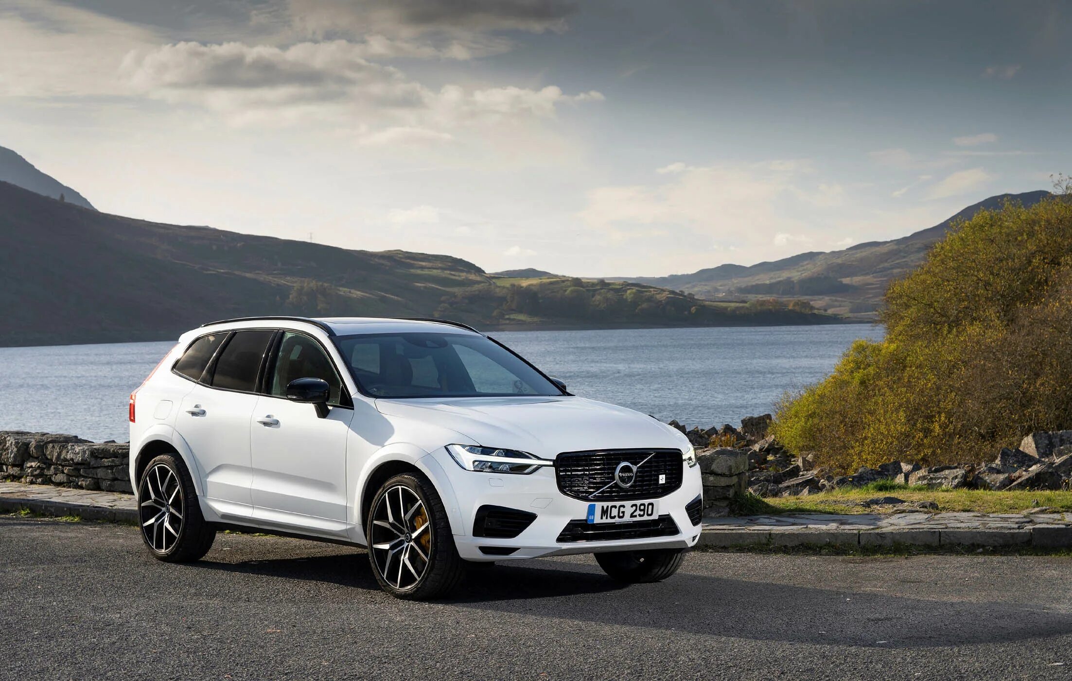 Вольво хс60 2019 год. Volvo xc60 2019. volvo xc60 polestar. volvo xc60 t8. volvo xc60 t8 polestar engineered.
