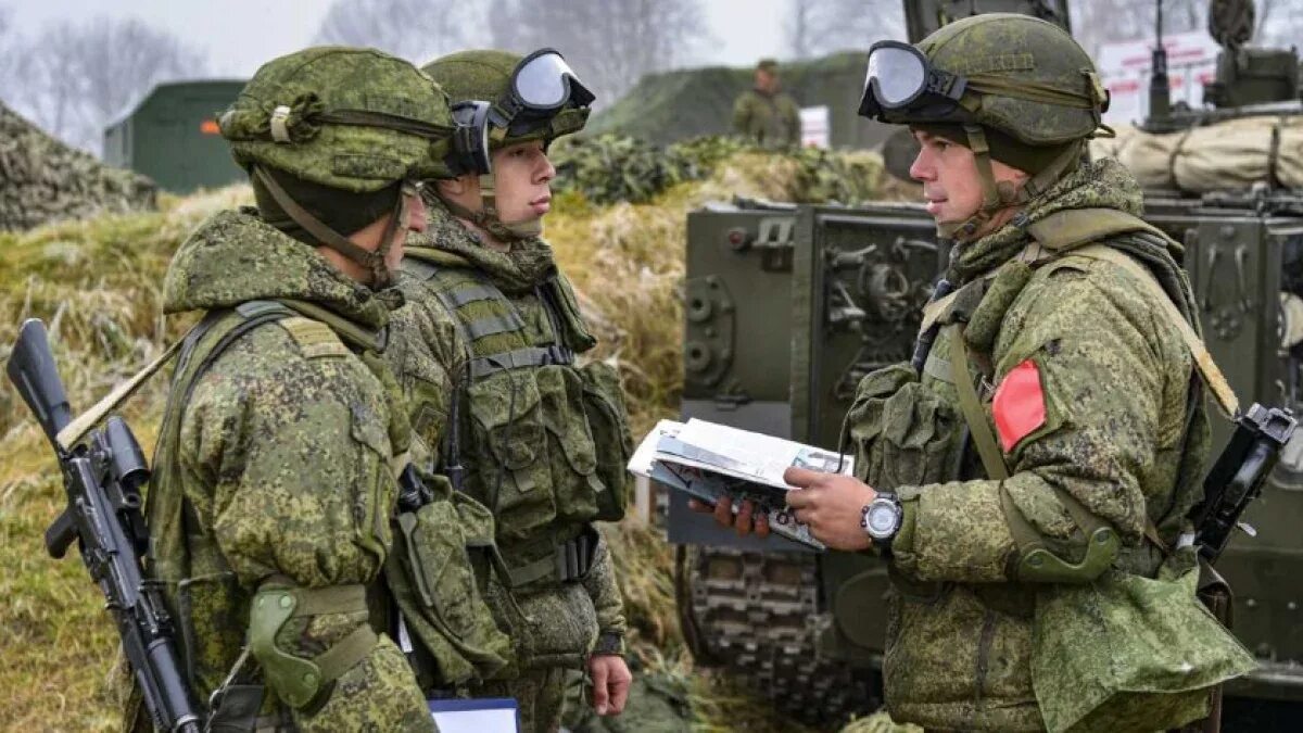 Офицер боевых действий. Вооруженные силы РФ. Военнослужащий вс РФ. Современная армия. Военные учения.