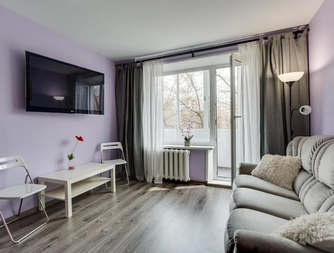 бюджетное жилье. однокомнатная квартира. квартира обычная. евроремонт однокомнатной квартиры. эконом интерьер квартиры.