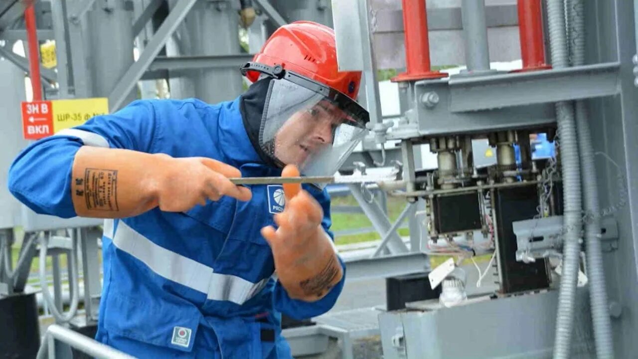 слесарь ремонтник. слесарь на заводе. слесарь ремонтник. слесарь мср. слесарь на заводе.