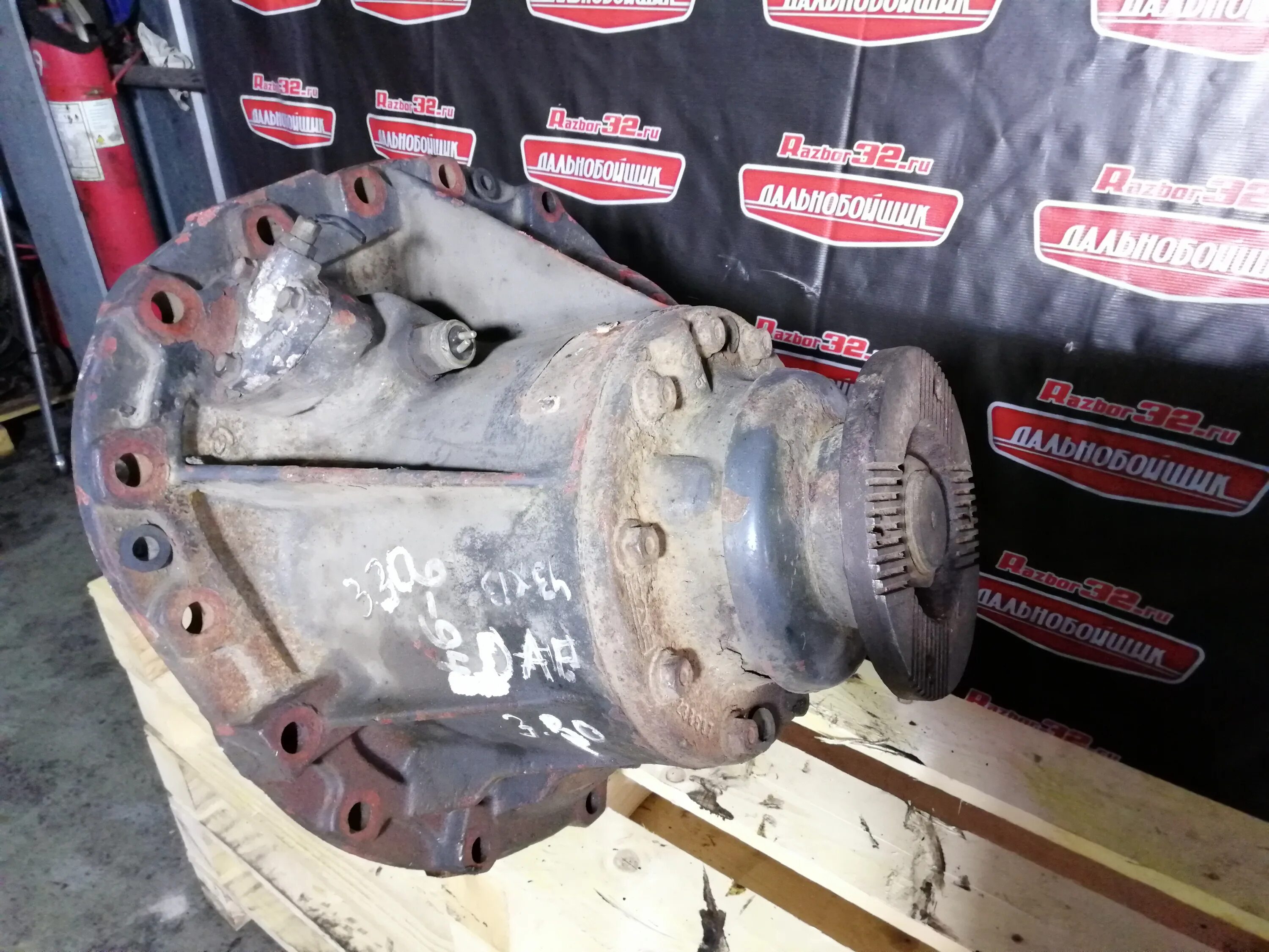 выключатель контактный центробежный на миксер. запчасти вертикального мотор-редуктора dodge arm. трансмиссионный редуктор. трансмиссионный редуктор. дифференциал, задний, электропривод q211.