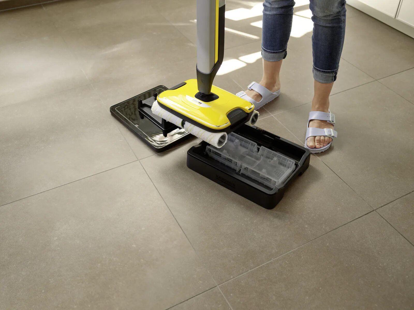 Пылесос karcher fc 7 premium 1. Электрошвабра karcher fc 7 cordless premium. Швабра керхер fc7. Fc7 premium. Karcher fc 7 cordless premium.