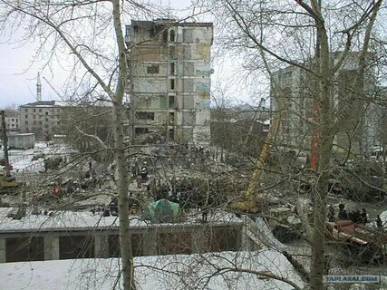 Космонавтов 120