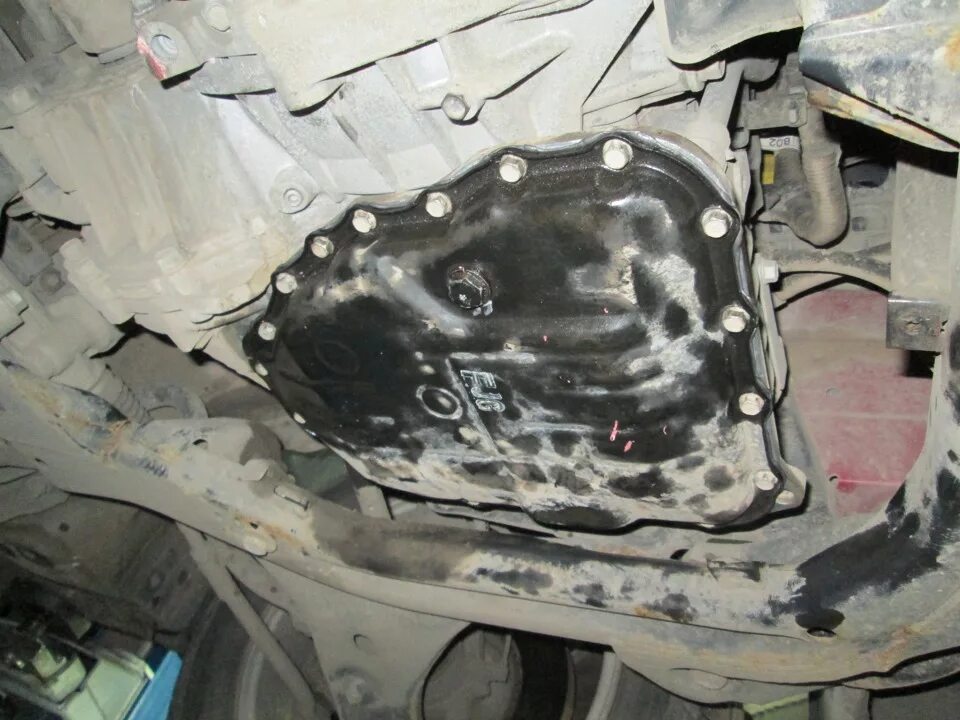 Масло в кпп киа сид 2011 1. 6. Kia ceed 1 сзади поддон. Заливная пробка акпп кия сид. Масленный фильтр акпп kia ceed jd.