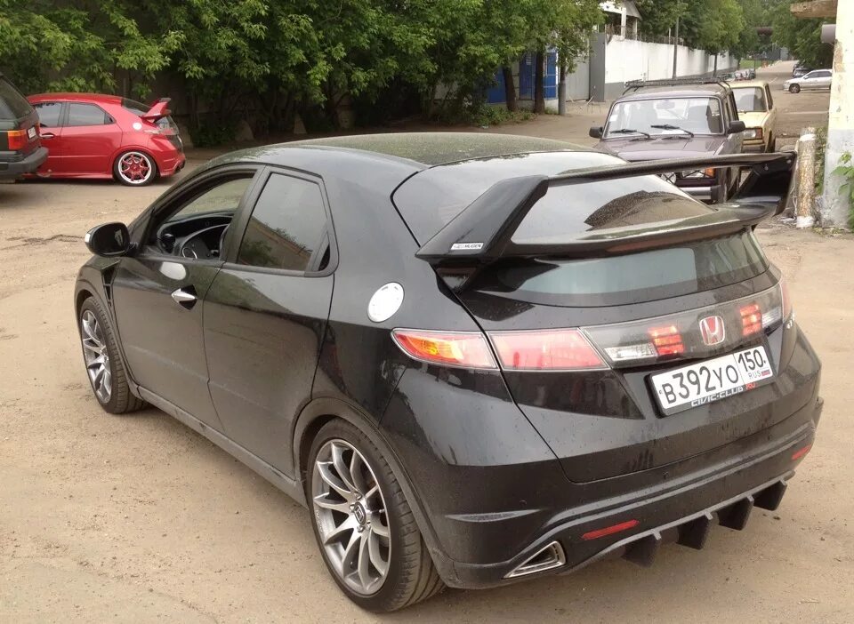 Civic 5d стекло. Honda civic 5d (8g). honda civic 5d 2008. обвес на honda civic 5d. honda civic 5d 2006-2012.