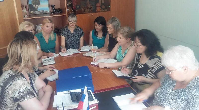 Волжский мку. Волжский управление образования. Аренда муниципального имущества. Соцзащита волжский. Музей волжск.