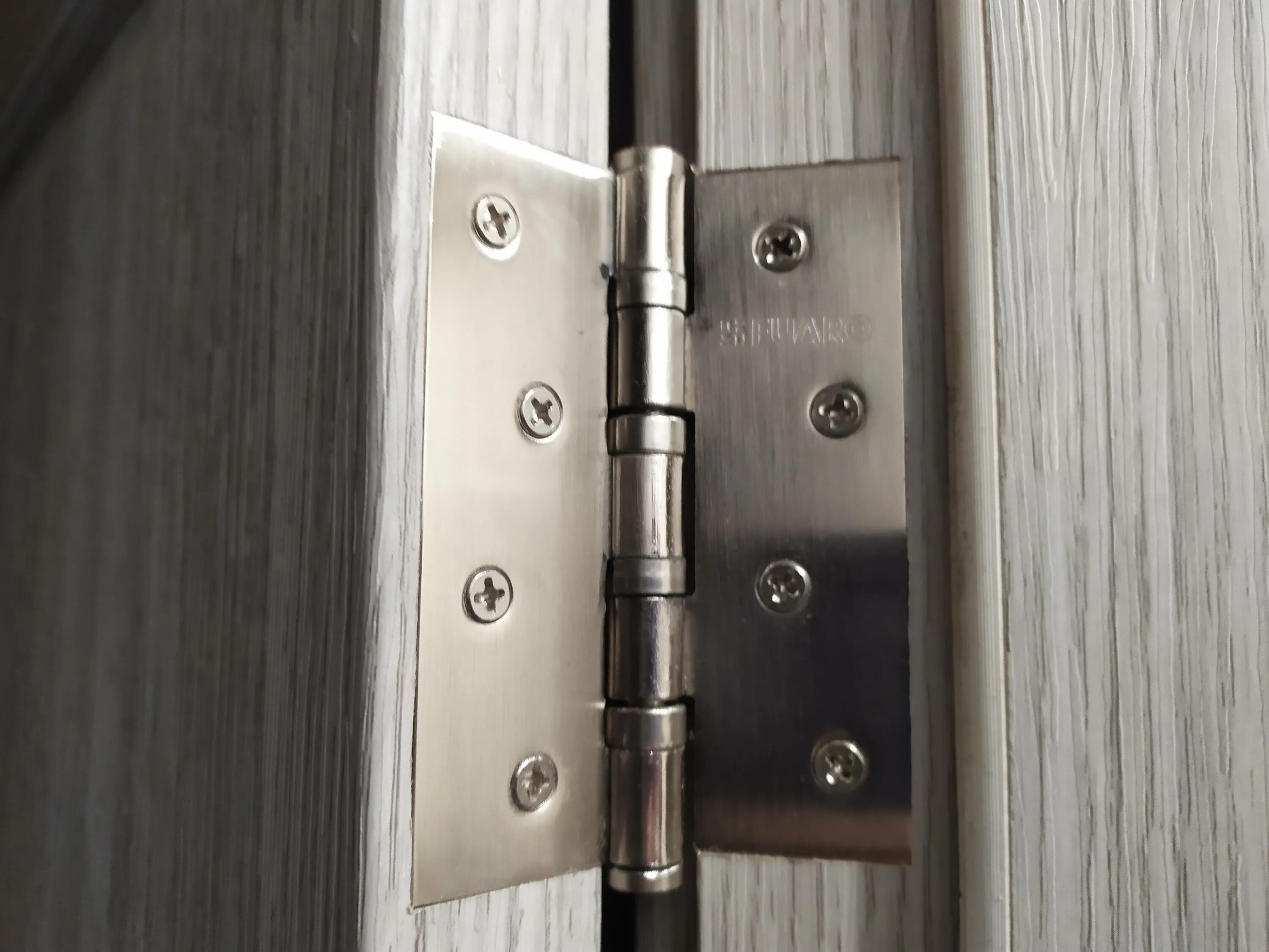 Механизм дверных петлей в автомобиле. Врезные петли для межкомнатных дверей. Уплотнительная резинка на ограничитель двери ситроен с4 хэтчбек. Имитация открытия двери водителя kia sportage 2. Скрип дверцы.