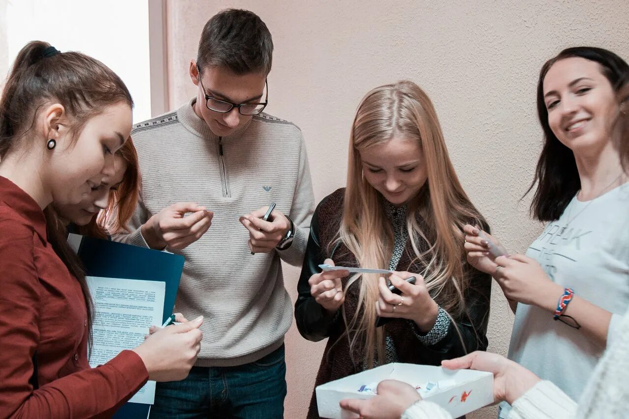 Мероприятия для первокурсников. Интересные студенческие мероприятия. Выездные мероприятия студентов. Интересные мероприятия для студентов. Внеклассные мероприятия студенты